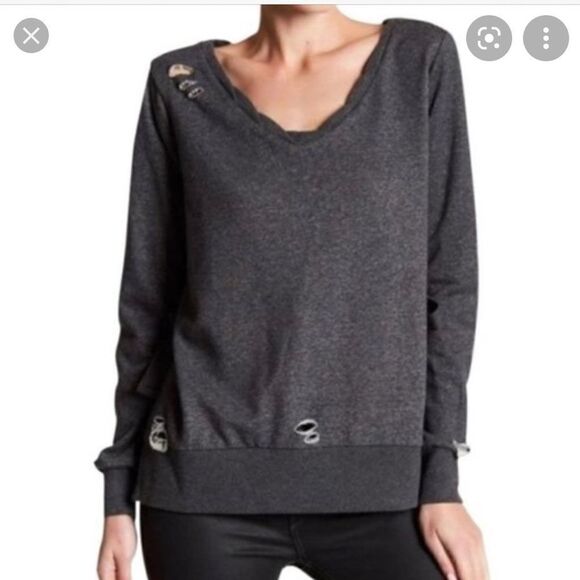 NWT Romeo & Juliet Couture distressed sweatshirt,M‎ - Picture 1 of 12